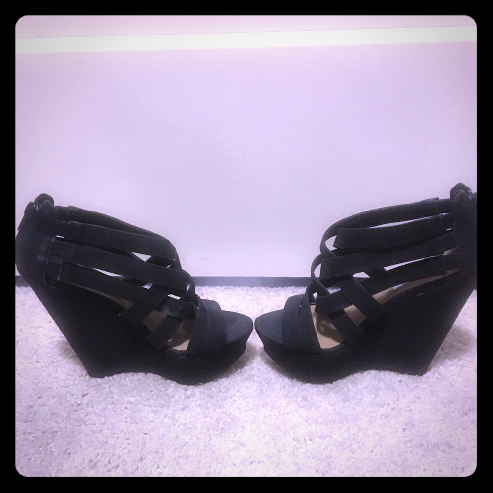 Steve Madden black wedges size 5.5